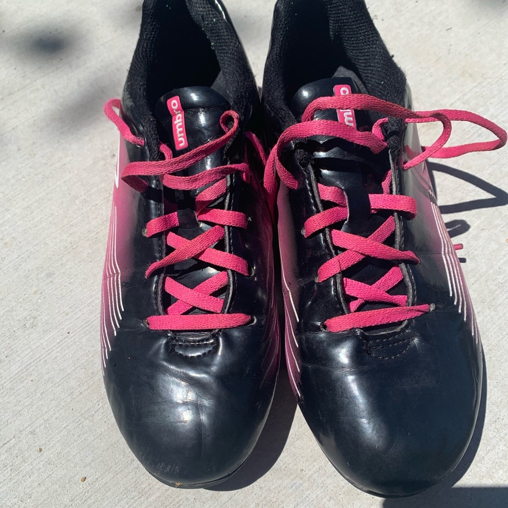 UMBRO girls cleats black pink 5 soccer sports - Picture 5 of 7